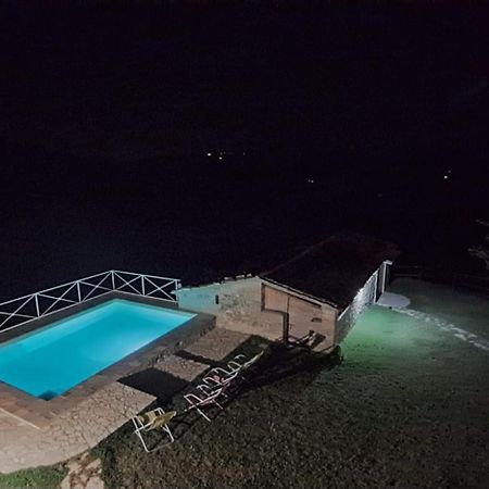 Casale Al Lago Con Piscina E Sauna Corbara  Εξωτερικό φωτογραφία